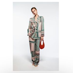 Zara fluid printed blazer set with wide leg pants